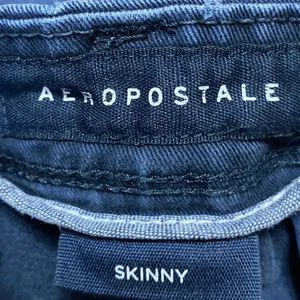 Aeropostale Men's Blue High Rise Skinny Chino Khaki Trousers Pants Size 30/34 thumbnail 4