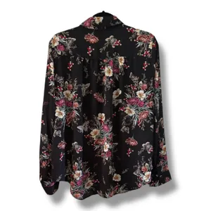 Torrid Black Floral Butterfly Long Sleeve Button Up Shirt Blouse Womens 1X 14 16 thumbnail 6