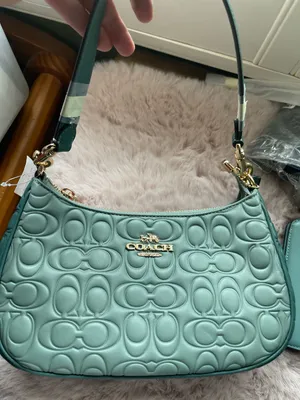 NWT Coach Teri Shoulder Bag In Signature Leather CY674 thumbnail 8