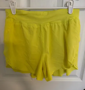 Lululemon Fast & Free Shorts High-Rise Airflow thumbnail 1