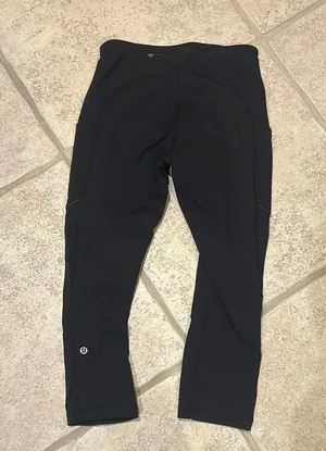 Lululemon Black Speed Up Tight 28” Leggings thumbnail 1