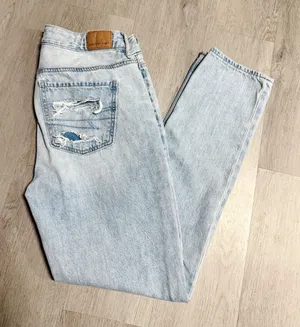 American eagle tomgirl jeans  thumbnail 1