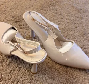 White kitten pumps Size 8 thumbnail 1
