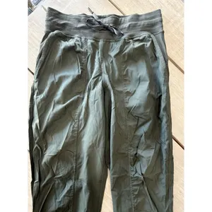 Lululemon Women’s‎ Dance Studio Joggers Size 6 Forest Green Athletic Athleisure thumbnail 4