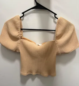 H&M Crop Top  thumbnail 1