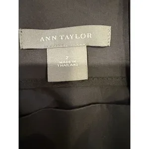 Ann Taylor Belted Pleated Skirt Women's Size 2 Black Elastic Waist Cotton thumbnail 4