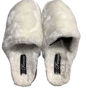Forever (not forever 21) Cozy Cream colored Furry Amphibious Sole Slippers. thumbnail 1