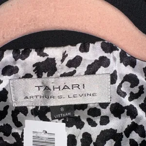 Tahari Black Cheetah Print Inner Blazer thumbnail 3