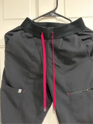 Women’s Fabletics scrubs XXS/S thumbnail 2