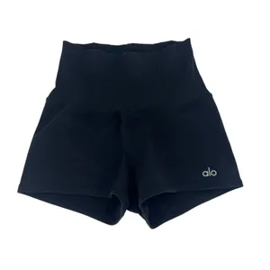 Alo Yoga Goddess Ribbed High-Waist Hot Shorts Black XS 2" Inseam thumbnail 2