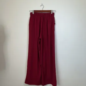 Halara Pleated Wide Leg Trousers Red High Waisted Elastic Back XS Regular Pkt thumbnail 3