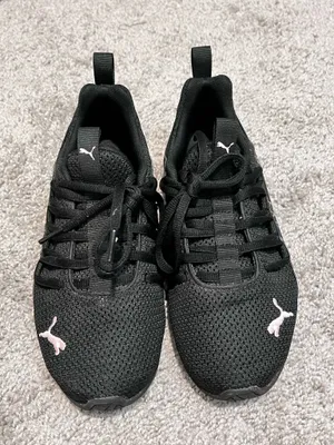 Puma Women’s Sneakers Size 6 thumbnail 1