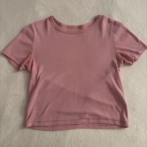 American Eagle Pink Baby Tee thumbnail 1
