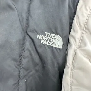 The North‎ Face Size Large Zip Up Women's Jacket Black and White Layer Coat thumbnail 3
