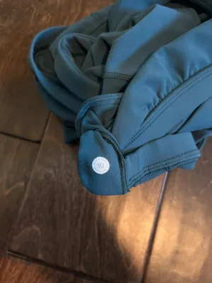 Lululemon Align Tank thumbnail 3