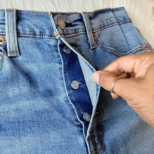 Levi's Wedgie Straight Button Fly Distressed Jeans Size 27 thumbnail 6