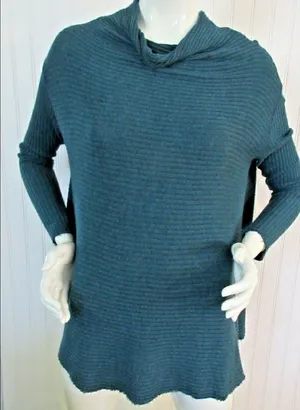 Anthropologie We the Free top open back sz Medilum thumbnail 1