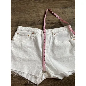 NWOT Womens Levis 501 white cut off denim shorts high rise 2.5in inseam size 32‎ thumbnail 7
