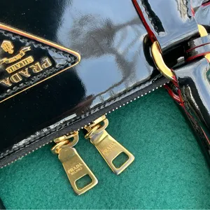 The MOST ELEGANT PRADA bag on PLANET 🌹🌹 thumbnail 7