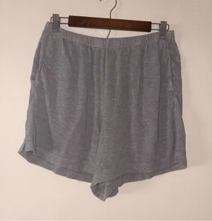 Aerie Gray Knit Elastic Waist Lounge Shorts - Size Medium thumbnail 1