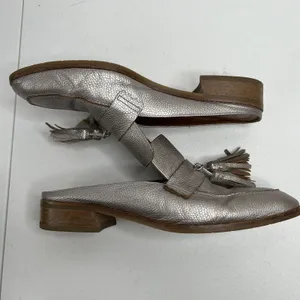 Aquatalia Size 10 Stella Metallic Tumbled Mules Platinum Women's Tonal Tassels thumbnail 4
