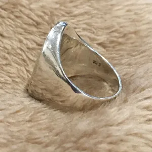 Vintage Mother of Pearl Sterling Silver Wide Band Cocktail Ring Sz 8 thumbnail 5