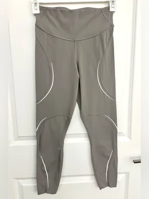 Lululemon Base Pace High-Rise Reflective Tight 25" Gull Grey Size 6 thumbnail 4