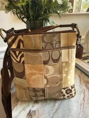 Coach Vintage Y2K Patchwork Bag Tan Crossbody‎ Swingpack thumbnail 2