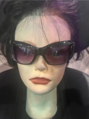 Classic Black Oversized Women's Sunglasses thumbnail 7