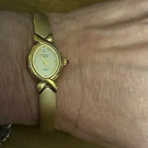Vintage Armitron Diamond Now gold plated watch thumbnail 5