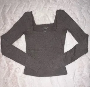 American Eagle Square Neck Long Sleeve thumbnail 1