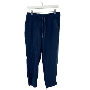 Lululemon Dance Studio Mid-Rise Cropped Pant in the True Navy Sz‎ 8 thumbnail 2