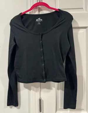 Hollister Black Ribbed Snap-Front Long Sleeve Crop Top thumbnail 1