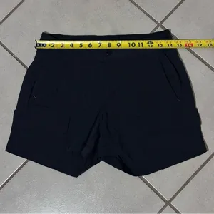 Athleta Trekkie Women Black Hiking Cargo Shorts Stretch‎ Athletic size 2 thumbnail 4