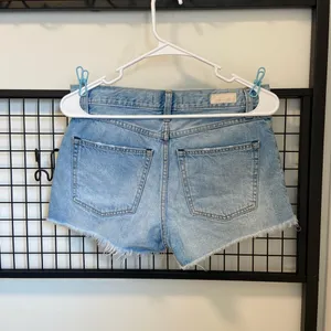 Abercrombie & Fitch women’s denim‎ shorts — 26” waist thumbnail 3