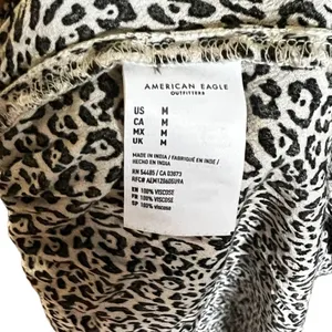American‎ Eagle Animal Print Skirt thumbnail 4