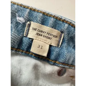 Madewell The Curvy Perfect Jean Shorts Foster Wash Women’s Size 31 Raw Hem thumbnail 9