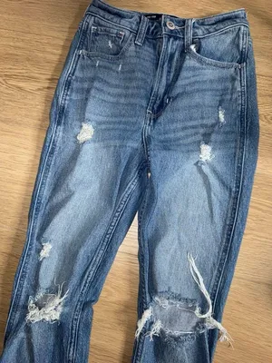 hollister co High-waisted distressed denim ultra highrise mom jeans thumbnail 1