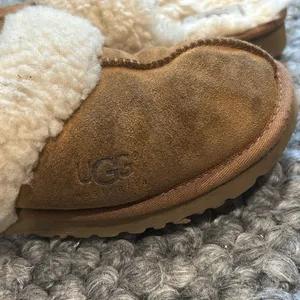 Ugg Australia Scuffette Slippers Authentic in Chestnut Size 7 thumbnail 5