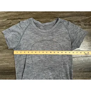 Lululemon Swiftly Tech Short Sleeve 2.0 Slate / White Size 10 thumbnail 3