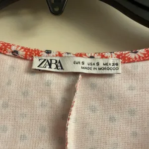 New Zara red button down floral midi dress size S MA thumbnail 4