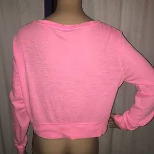 PINK Victoria’s Secret crop long sleeve tee thumbnail 3