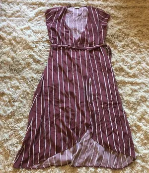 Aritzia Wilfred Jess’s wrap dress large maroon thumbnail 1