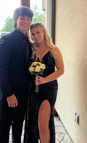 black prom dress Size 2 thumbnail 2