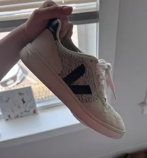 VEJA Sneakers Women’s thumbnail 1