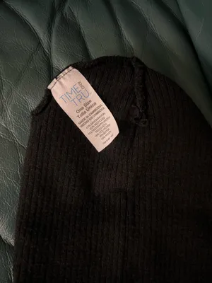 Time and Tru Black Beanie thumbnail 3