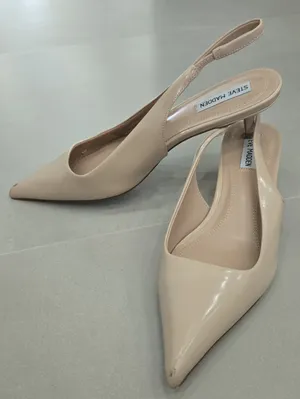 Steve Madden Beige Patent Pointed Slingback With Small Heel Size 10 thumbnail 2