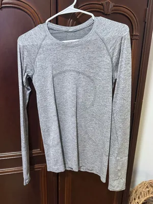 Lululemon Swiftly Tech Long Sleeve thumbnail 1