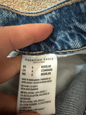 American Eagle High Rise Medium Wash Thrashed Hem Baggy Wide Leg Jeans Size 6 thumbnail 6