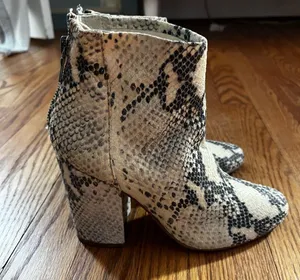 Steve Madden Snakeskin Neutral Booties Block Heel 6.5 Mob Wife Leather Beige thumbnail 3